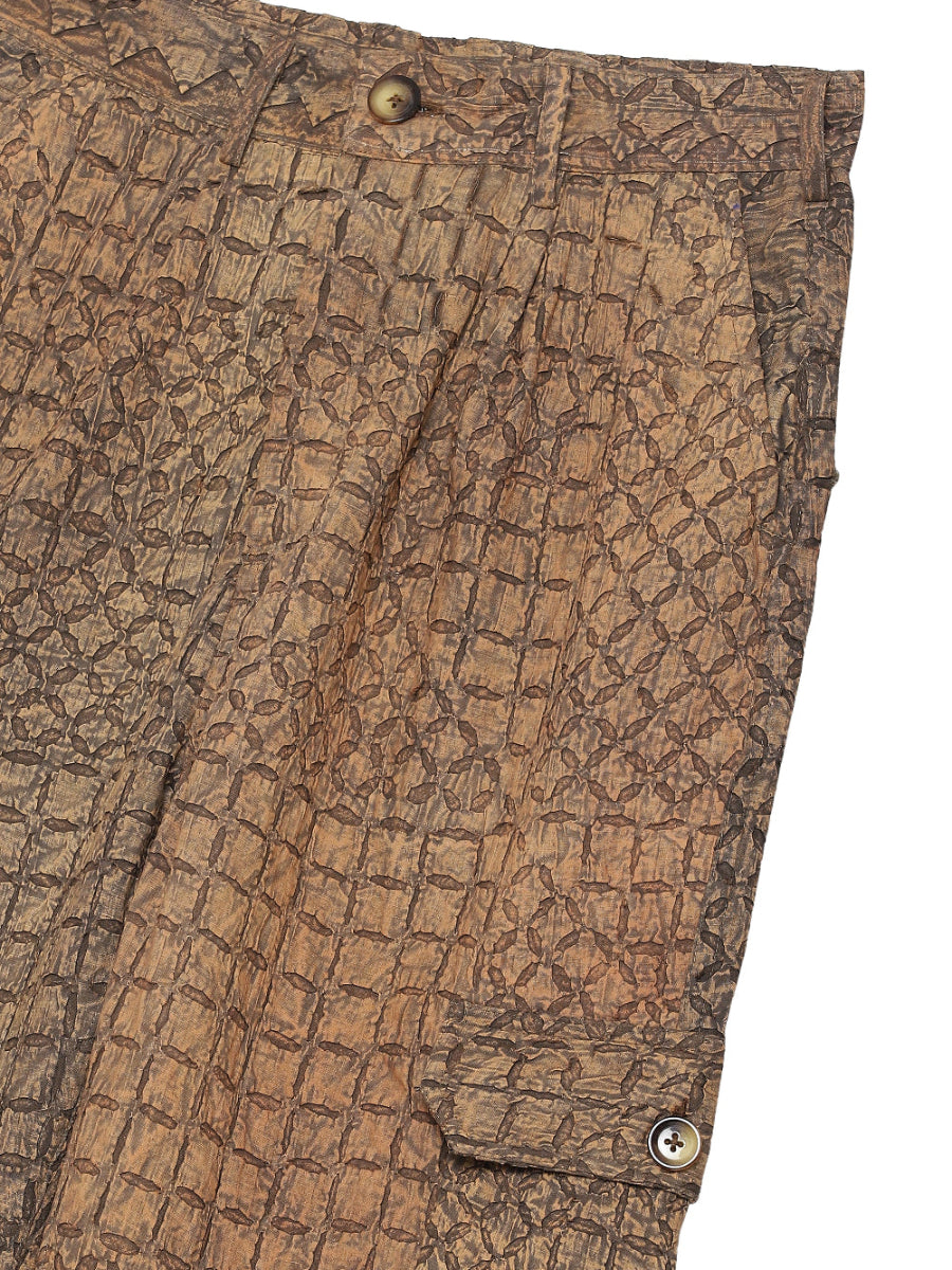 Rilli brown cargo trousers close-up detail – patchwork Rilli pattern on natural dyed cotton cargo trousers – artisan menswear Indian handloom clothing by Hindostan Archive