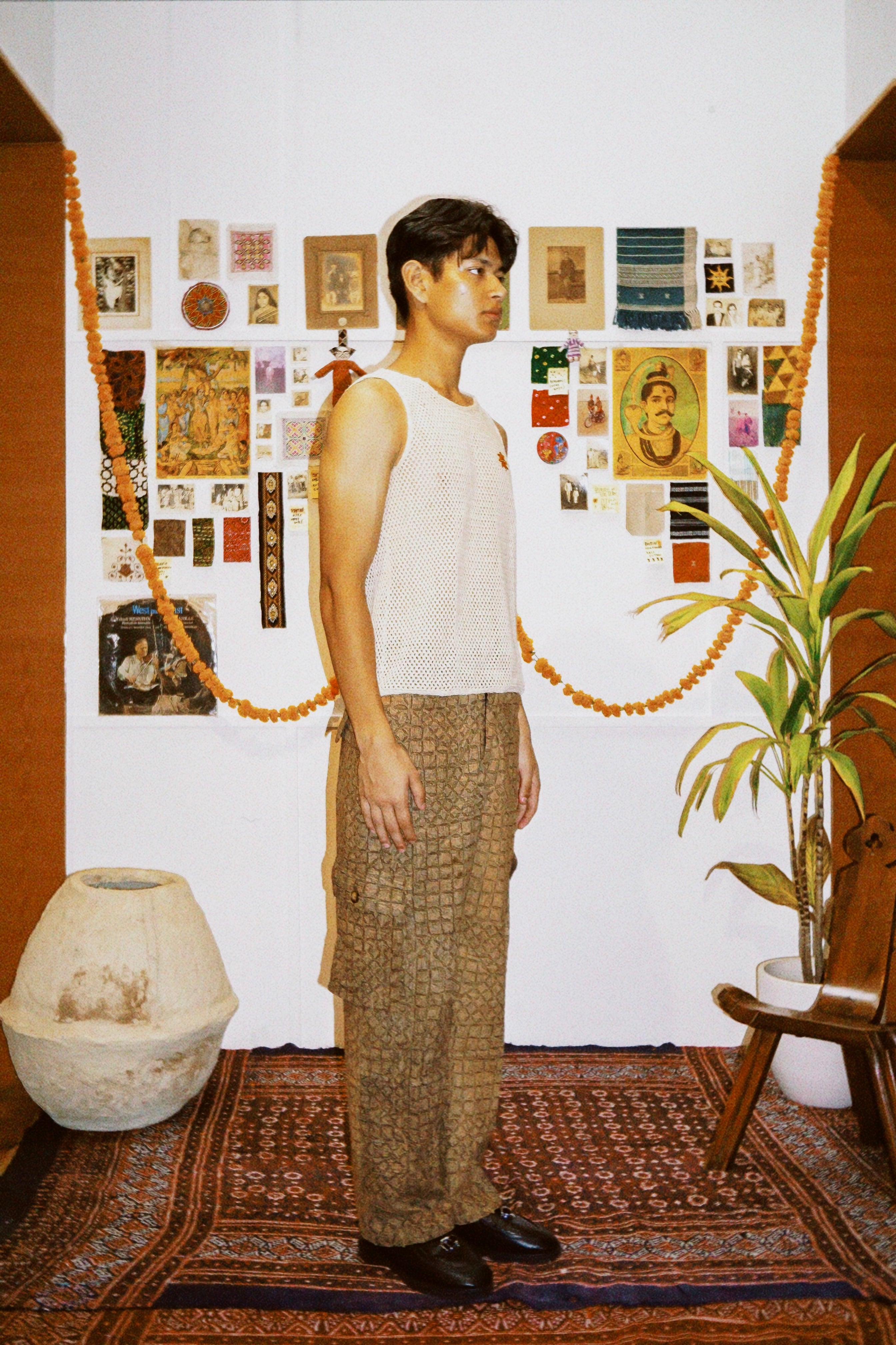 Rilli brown cargo trousers lifestyle side view – patchwork natural dyed cotton cargo trousers – artisan menswear Indian handloom clothing by Hindostan Archive